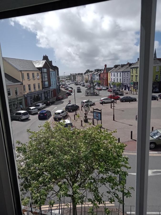 Buggle's Pub&Accommodation Kilrush Esterno foto