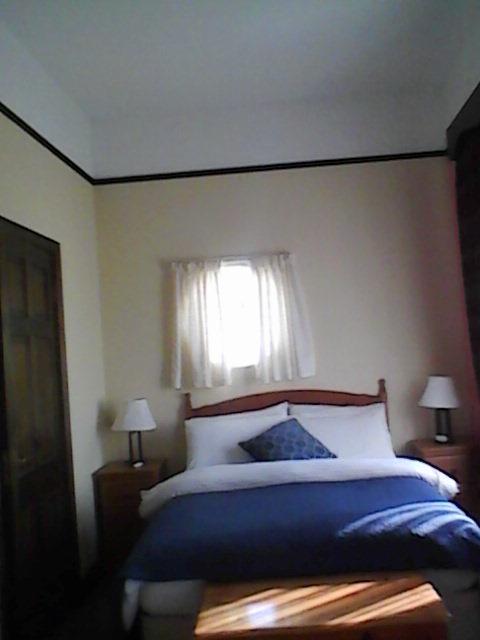 Buggle's Pub&Accommodation Kilrush Esterno foto